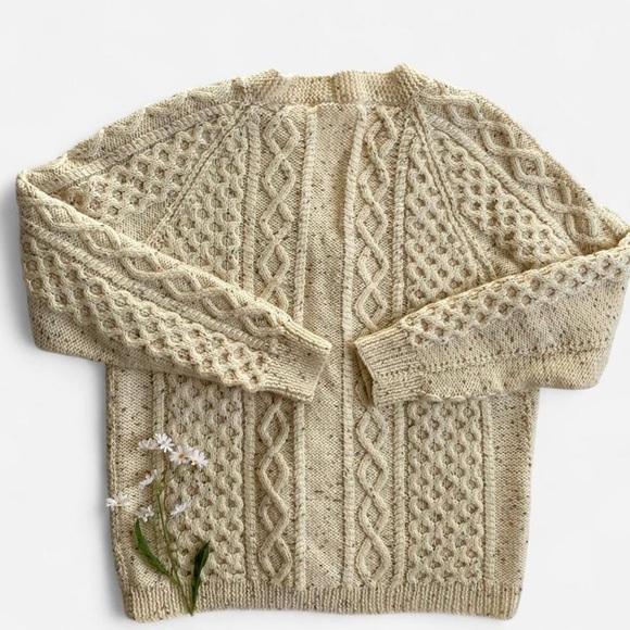 Vintage classic cream speckled cardigan - Picture 2 of 6